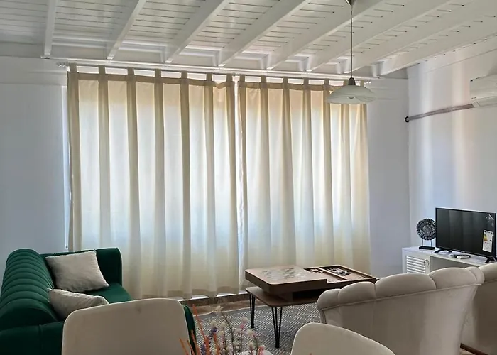 Miya Homes Ξενοδοχείο με διαμερίσματα *