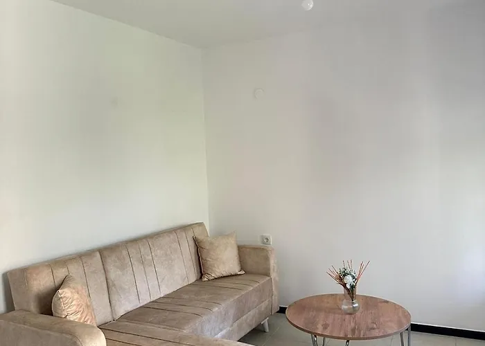 Ξενοδοχείο με διαμερίσματα Miya Homes *